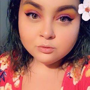 Meet your Posher, Vanessa